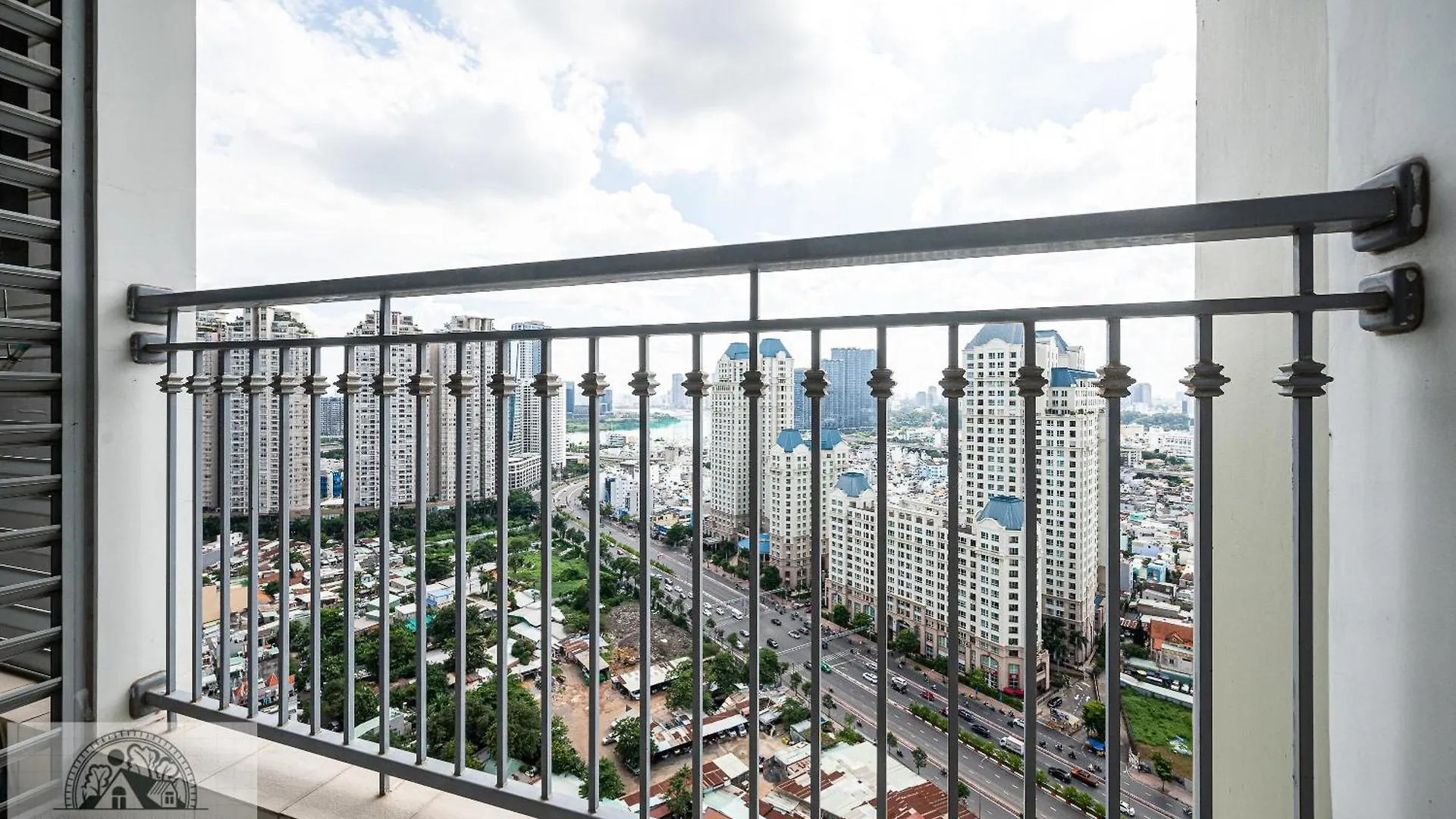 Elite Landmark Plus Saigon Riverside Хошимин Апартаменты