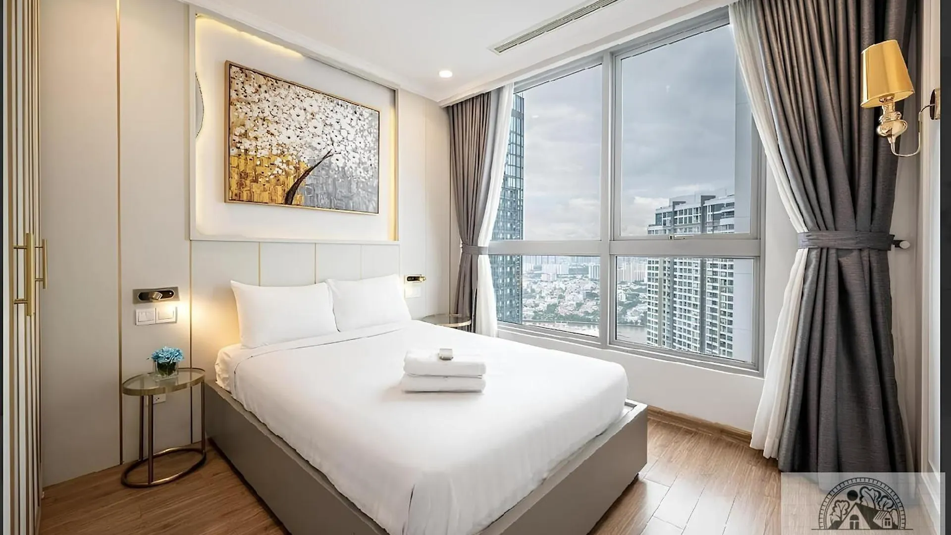 Elite Landmark Plus Saigon Riverside Хошимин